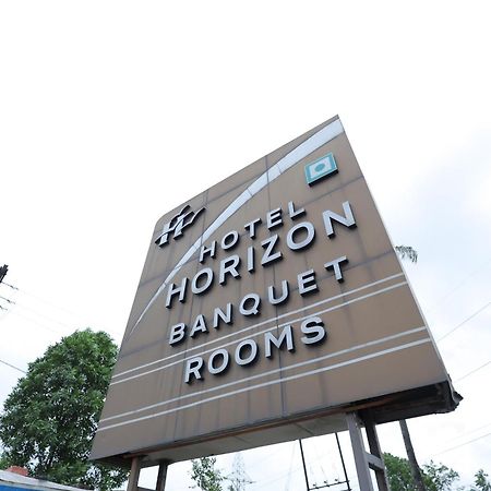 Hotel Horizon & Restaurant Surat Luaran gambar