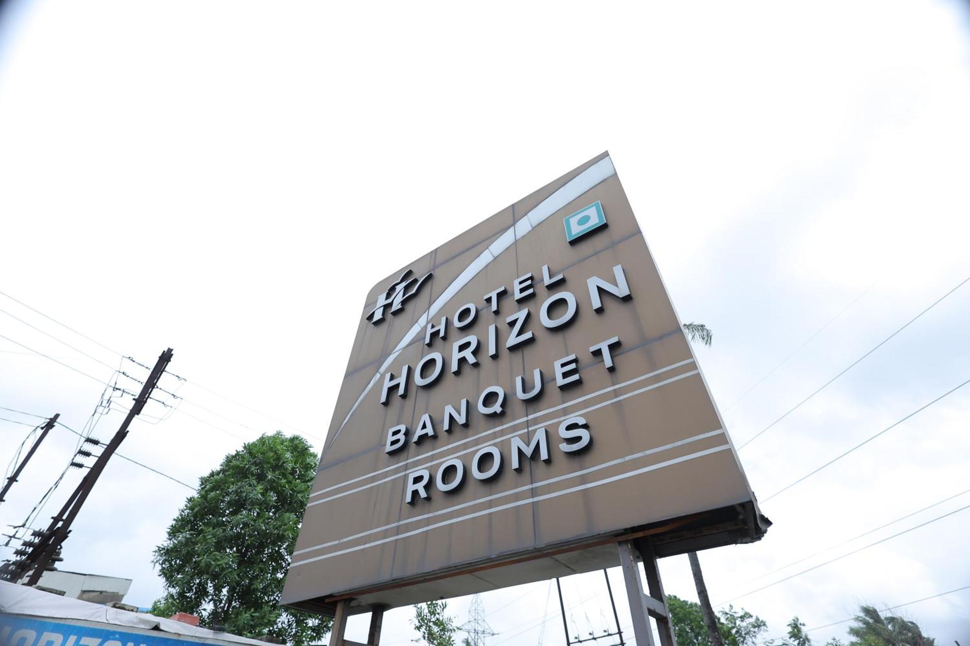 Hotel Horizon & Restaurant Surat Luaran gambar