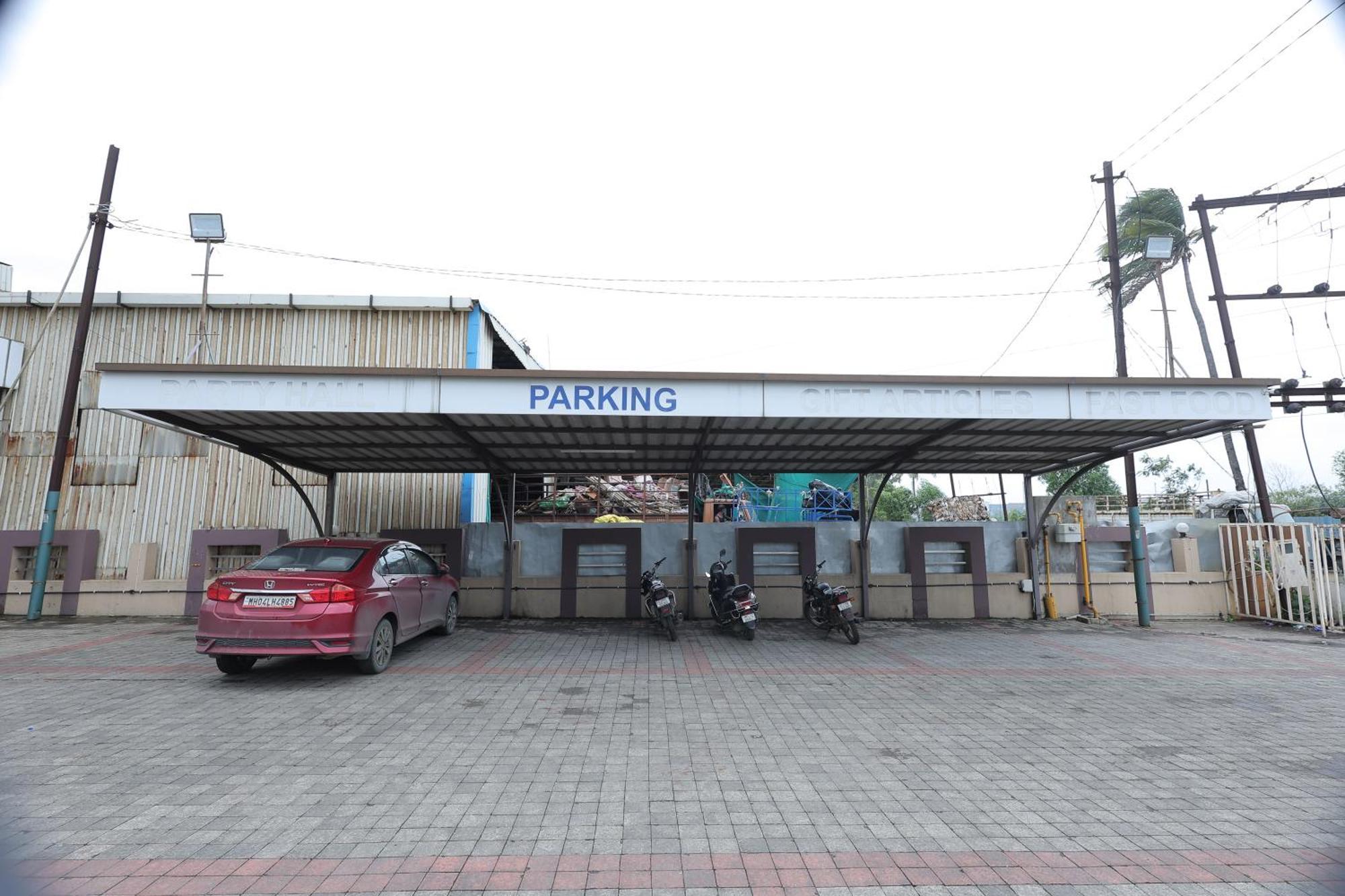 Hotel Horizon & Restaurant Surat Luaran gambar
